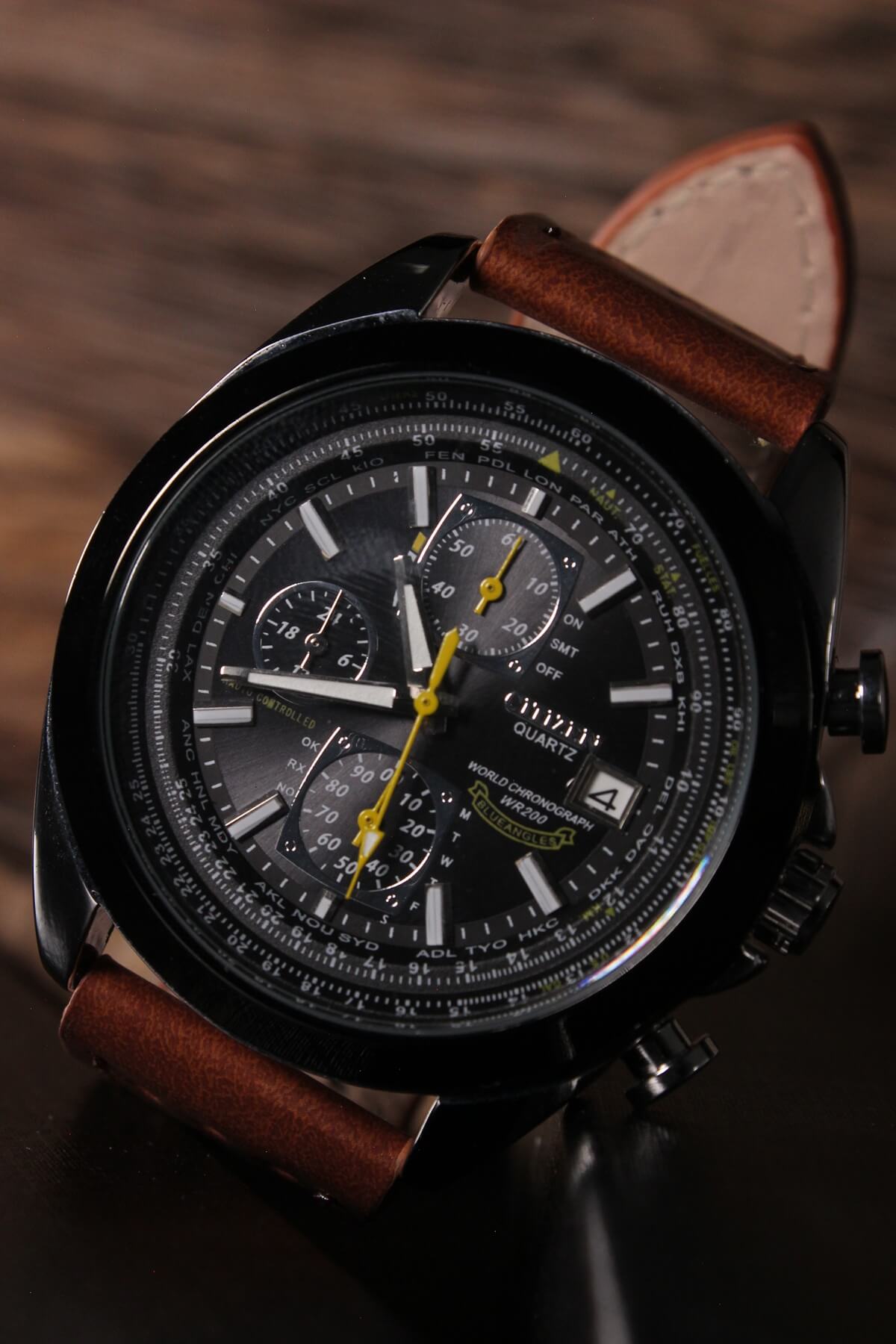 Reloj Citizen Con  Correa De Cuero